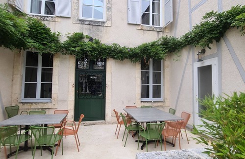 Chateauroux Cabaña | Casa señorial con jardín, spa y 3 parkings en el centro de Châteauroux, cerca de la estación