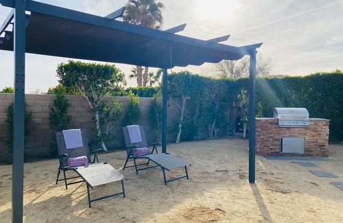 Vista Norte Casa | Elegant Tranquil Palm Springs Villa w. Saltwater Pool, Magical Views - Sleeps 8