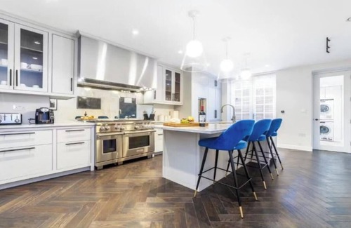 St. Mary's Park Apartamento | Elegant & Unique Townhouse Near Battersea Park