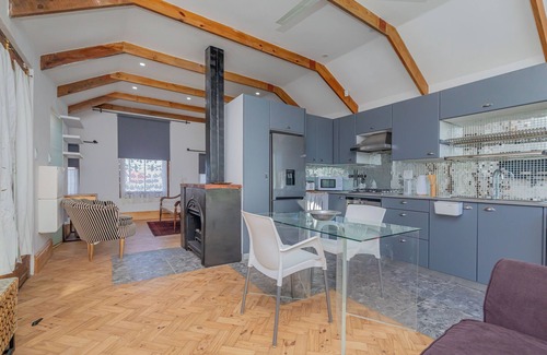 Observatory Apartamento | Elegant Urban Chic - Central - Self-contained
