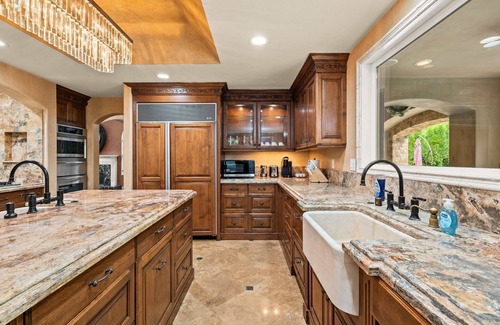 Rancho Santa Margarita Casa | Elegant Villa Retreat Pool Garden Alfresco Lounge