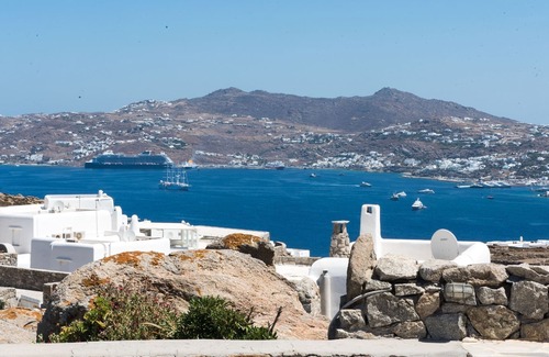 Kanalia Villa | Elegant villa with ocean views & 2 pools