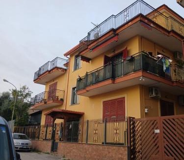 Sant'Antimo Apartamento | Elegante Appartamento - 20 minuti da Napoli centro