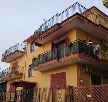 Sant'Antimo Apartamento | Elegante Appartamento - 20 minuti da Napoli centro