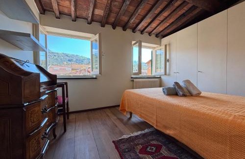 Carrara Apartamento | Elegante Attico Centro Storico - Panoramic View -