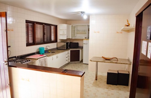 Guaratuba Casa | Elegante casa c piscina -Balneário dos Coroados/PR