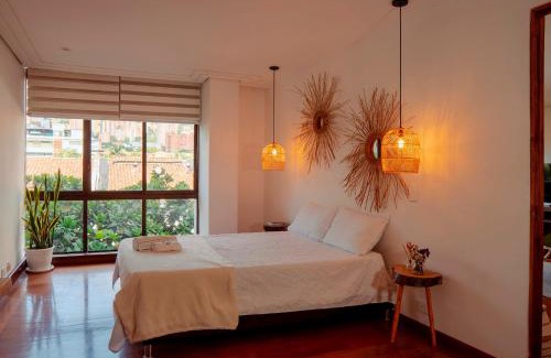 Astorga Apartamento | Elegante habitación baño compartido en Poblado -A7
