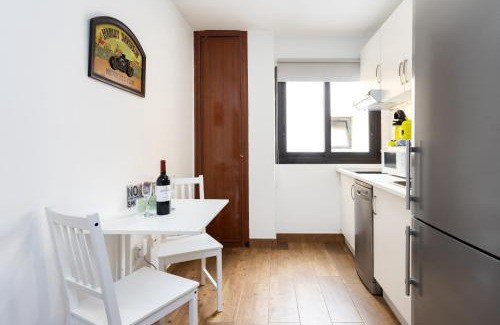 La Vera Apartamento | Elegante y luminoso piso recién reformado