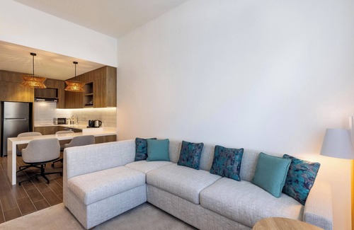 Garhoud Hotel | Element Dubai Airport