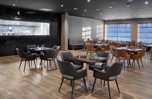 West Edmonton Hotel | Element Edmonton West