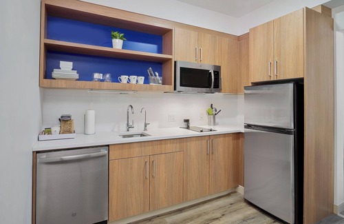West Edmonton Hotel | Element Edmonton West