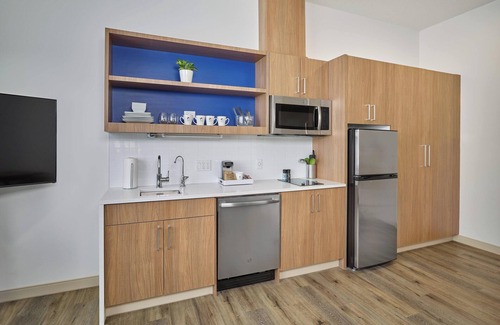 West Edmonton Hotel | Element Edmonton West