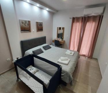 Perea Apartamento | Elena's Place, free parking!