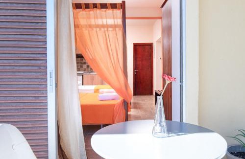 Nea Iraklia Apartamento | Elena Studios and apartments