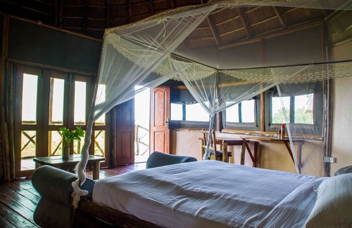Kichwamba Cabina | Elephant HAB Lodge