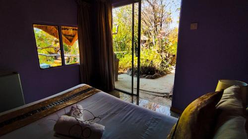 Kasane Casa | Elephant Trail Guesthouse and Backpackers