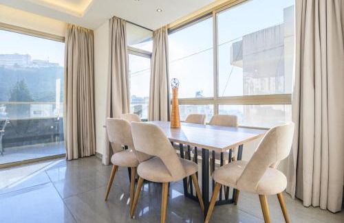 Jal El Dib Apartamento | Elevate - Sleek 2-BR Apt by Santa Maria, Jal el Dib
