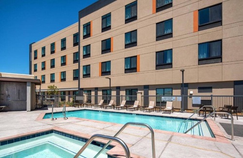 Petaluma Casa | Elevate your stay at our all-new hotel in Petaluma CA