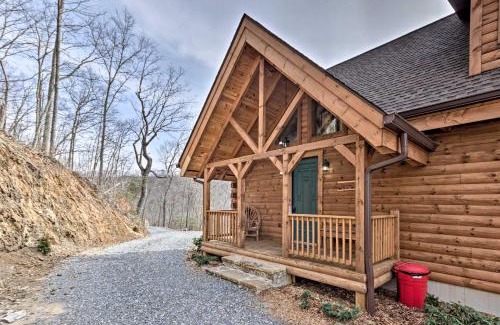 Bryson City Casa | Elevated Cabin Bordering Smoky Mountain Natl Park