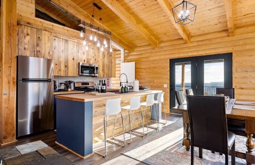 Apple Valley Cabina | Elevation 40 Zion Sum
