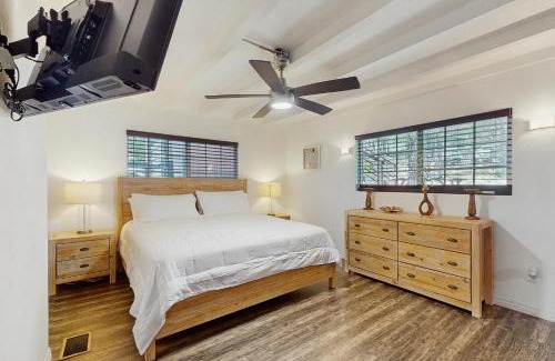 Crest Park Casa | Elevation Escape