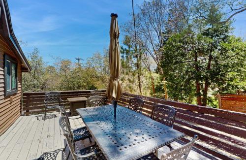 Crest Park Casa | Elevation Escape
