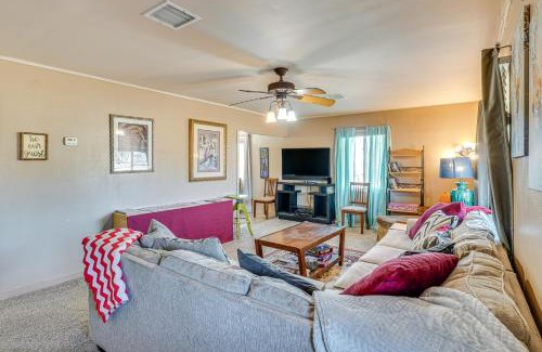 Elfrida Casa | Elfrida Home with Yard and Fire Pit 14 Mi to Wineries