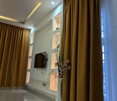 Bono East Region Apartamento | Eliana Castle