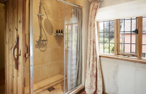 Pauntley Cabaña | Elinor Fettiplace, en los terrenos de Elizabethan Pauntley Court, es perfecta para una escapada romántica.