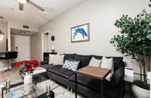 Miracle Mile Apartamento | Elite 2BD in Miracle Mile