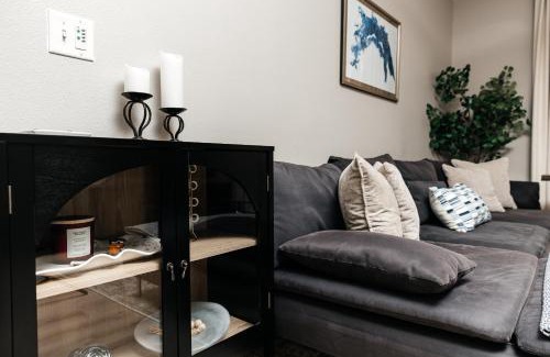 Miracle Mile Apartamento | Elite 2BD in Miracle Mile