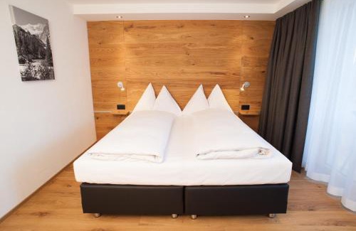 Saas-Fee Hotel | Elite Alpine Lodge - Apart & Breakfast