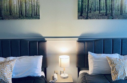 Whitehorse Hotel | Elite Hotel Downtown Center