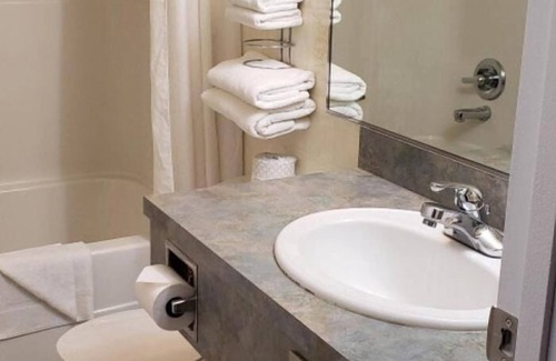 Whitehorse Hotel | Elite Hotel Downtown Center