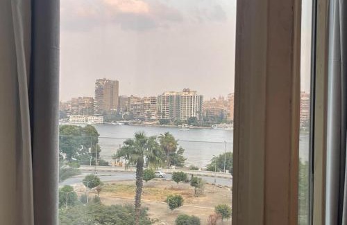 Oula Apartamento | Elite Nile view apartment