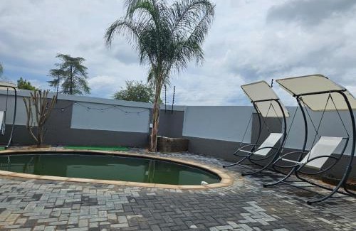 Moses Kotane Cama Y Desayuno | Elitha Boutique Bed and Breakfast