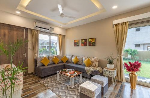 Bedla Villa | ELIVAAS 2 BHK Pet Friendly Villa with Pvt Pool - Heaven in Hill