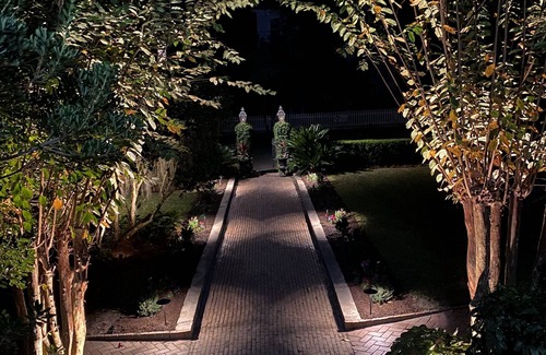 Summerville Historic District Cabaña | Elizabeth Arden's former Estate, Tuscany Style Cottage in Summerville