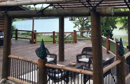 Rock Falls Casa | The Lodge en Elk Creek Lake