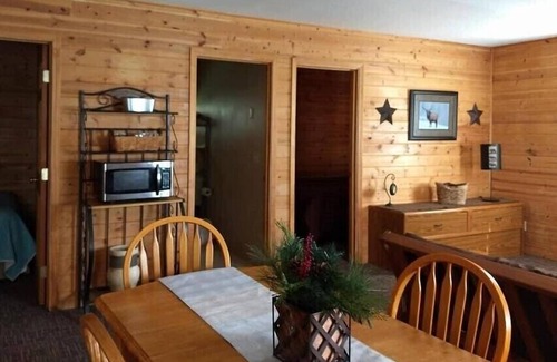 Piedmont Cabina | Elk Creek Resort