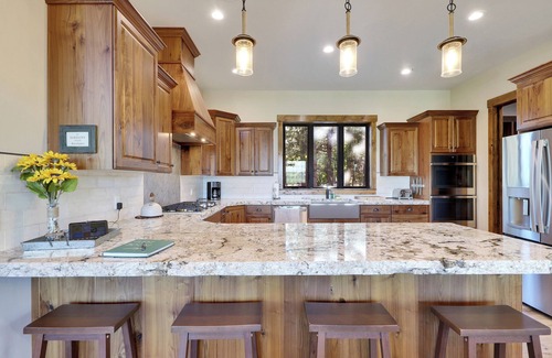 Mammoth Creek Cabina | Elk Haven - A hidden retreat in the hills