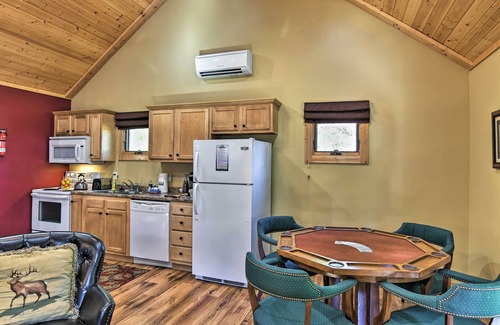 Weaverville Cabina | Elk Path Cabin w / Hot Tub & Deck-15 Mi a Asheville