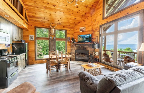 Bryant Cabina | Elk Ridge Cabin – Private Hot Tub & Stunning Views