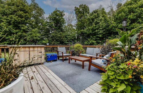 Elkhart Lake Cabina | Elkhart A-Frame, Wooded Retreat near Road America
