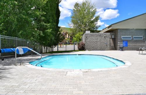 Elkhorn Village Apartamento | Elkhorn Springs Getaway