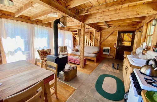 Champion Cabina | Ellens’s Cabin Where comfort meets wilderness, remote yet cozy