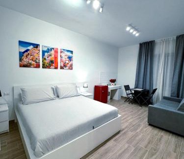 Rione Alto Cama Y Desayuno | EllePì Rooms