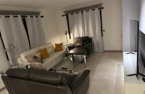 Oakland Park Apartamento | Elle’s Place