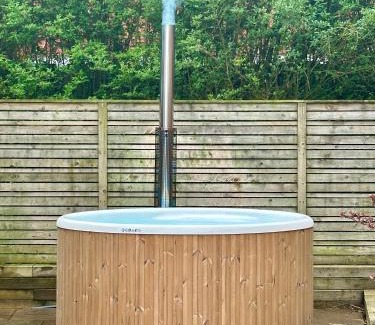 Knott End-on-Sea Otro | Elletson Park Wood fired Hot tubs, Caravans & Pods