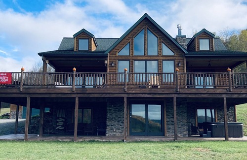 Ellicottville Chalet De Esquí | Ellicottville chalet - beautiful home, gorgeous views, 5min to village & hills.